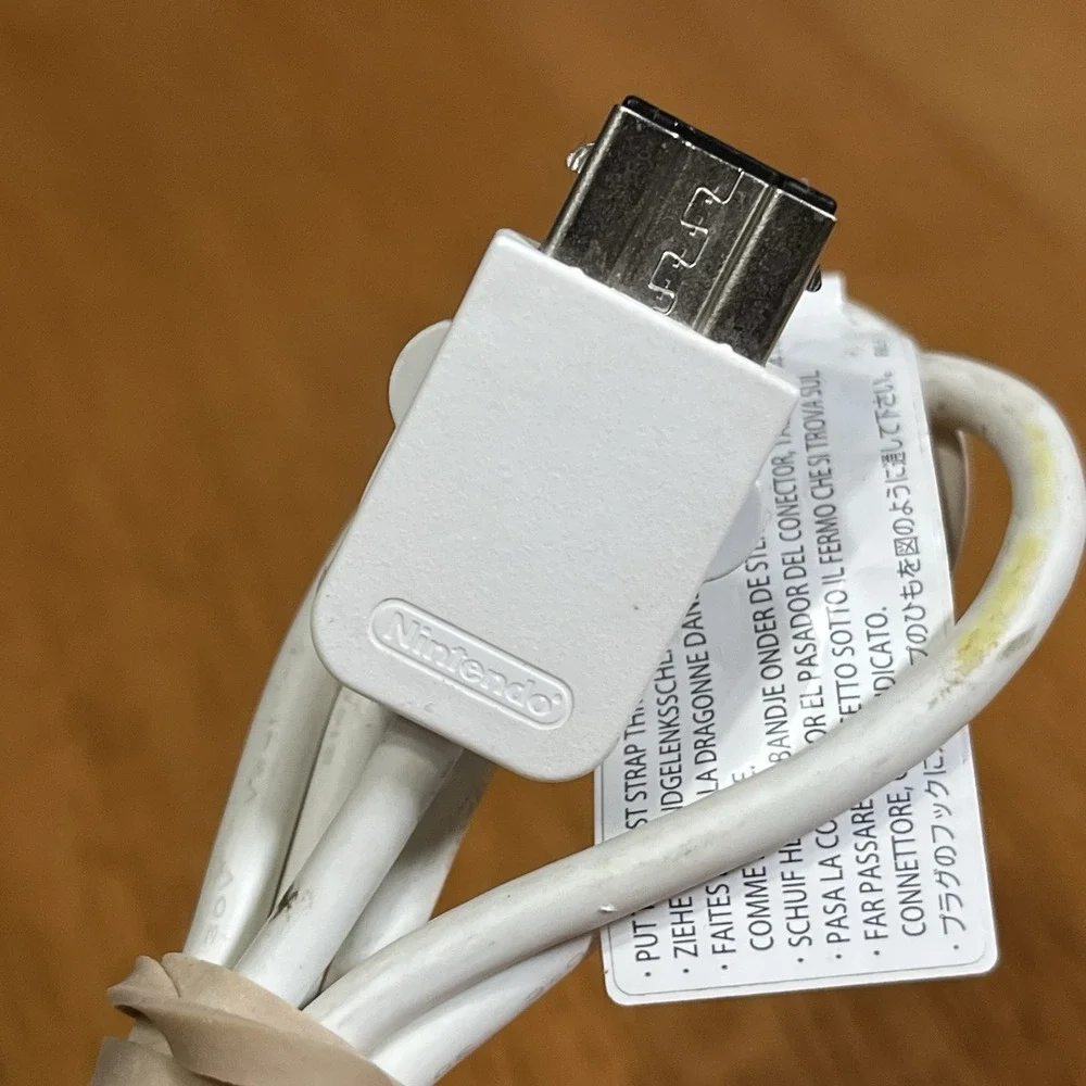 Official OEM 2 Pack Pair White Nintendo nunchucks‎ for Nintendo Wii